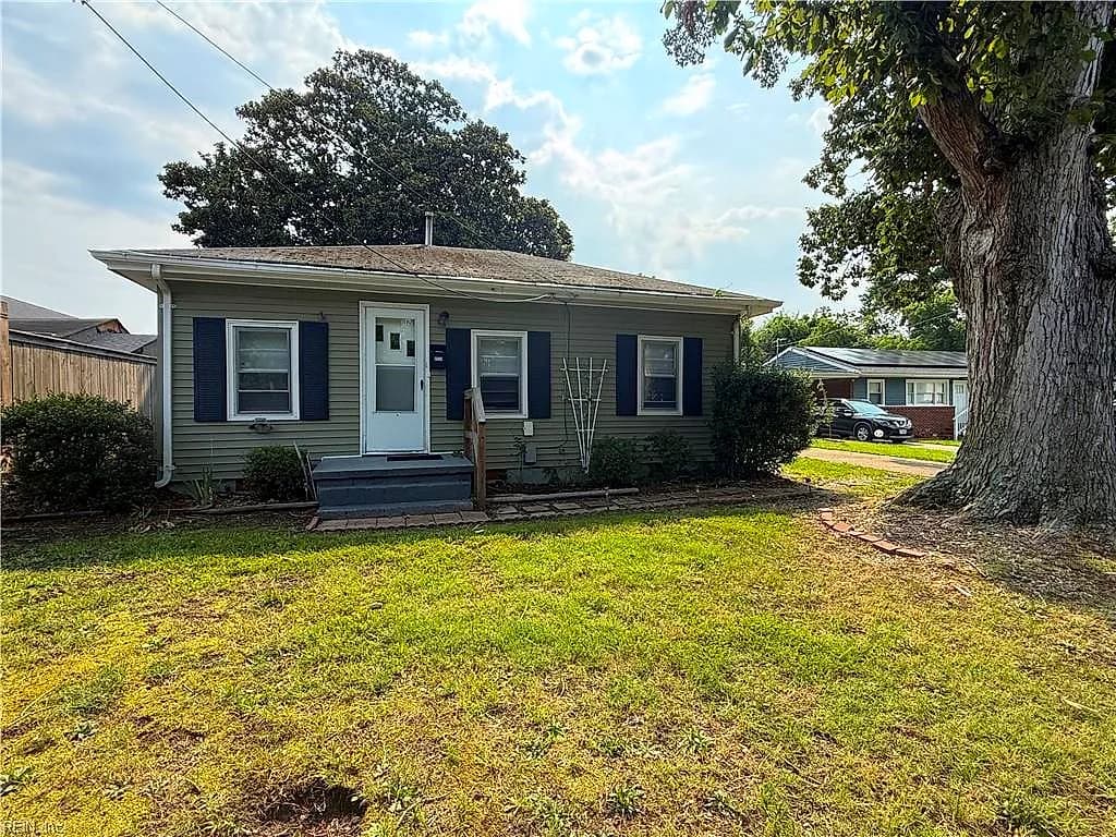 8524 Chapin ST, NORFOLK VA 23503 - Photo 2