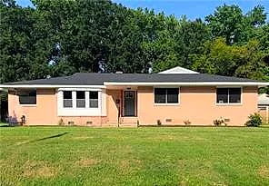 10 C C Spaulding DR, Hampton — 4 bed Residential, 2,500 sqft