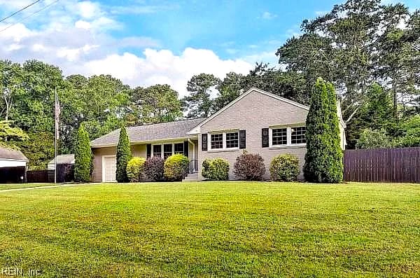 112 Cedar Point CRES, Yorktown — 3 bed Residential, 1,668 sqft