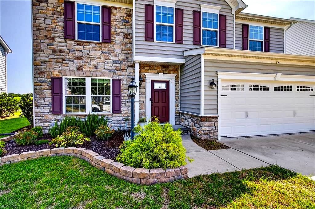 335 Spring Hill PL, SMITHFIELD VA 23430 - Photo 4