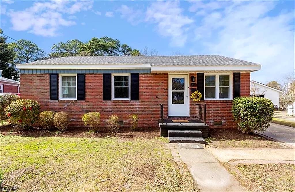 5425 Silbert RD, NORFOLK VA 23509 - Photo 3