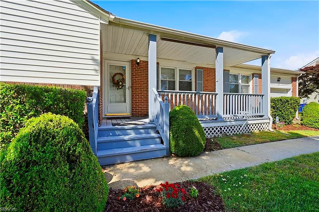 4710 Hatton Point RD, PORTSMOUTH VA 23703 - Photo 3