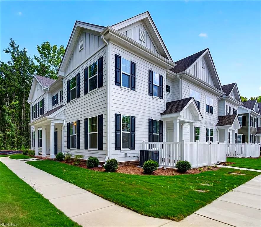 4983 Boone RD, CHESAPEAKE VA 23321 - Photo 3