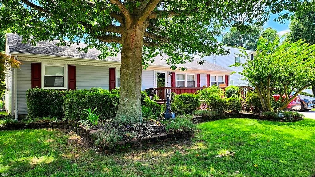809 Burton ST, Hampton — 4 bed Residential, 1,636 sqft
