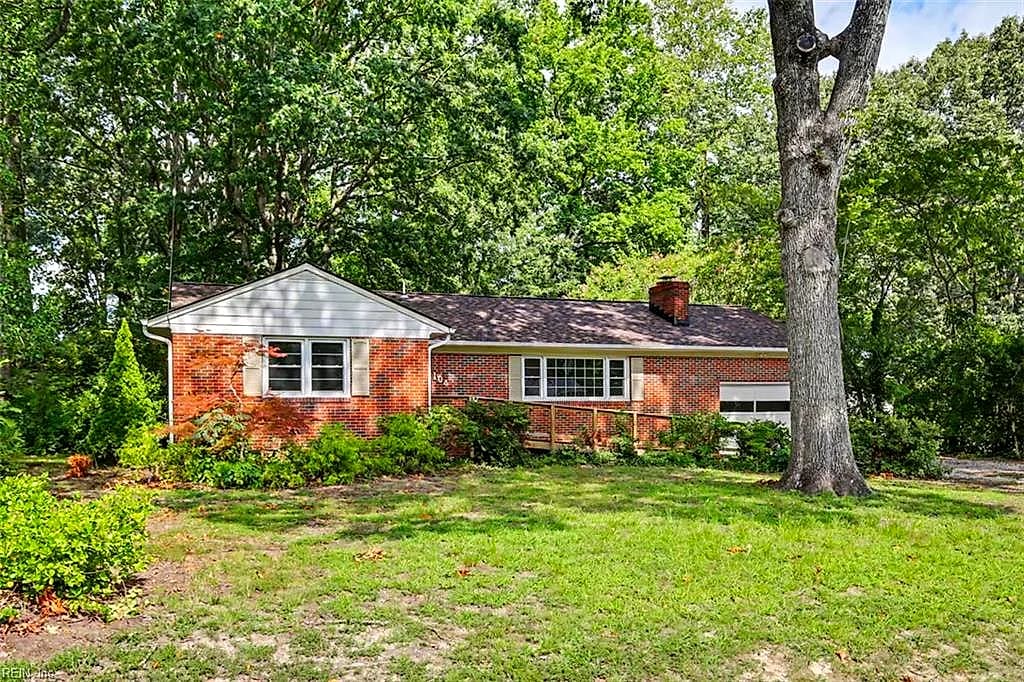 104 Bell Hill DR, YORKTOWN VA 23692 - Photo 2
