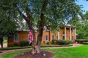 412 Chinquapin ORCH, YORKTOWN VA 23693 - Photo 2