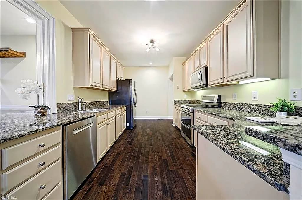4616 Coral Reef LN, VIRGINIA BEACH VA 23455 - Photo 5