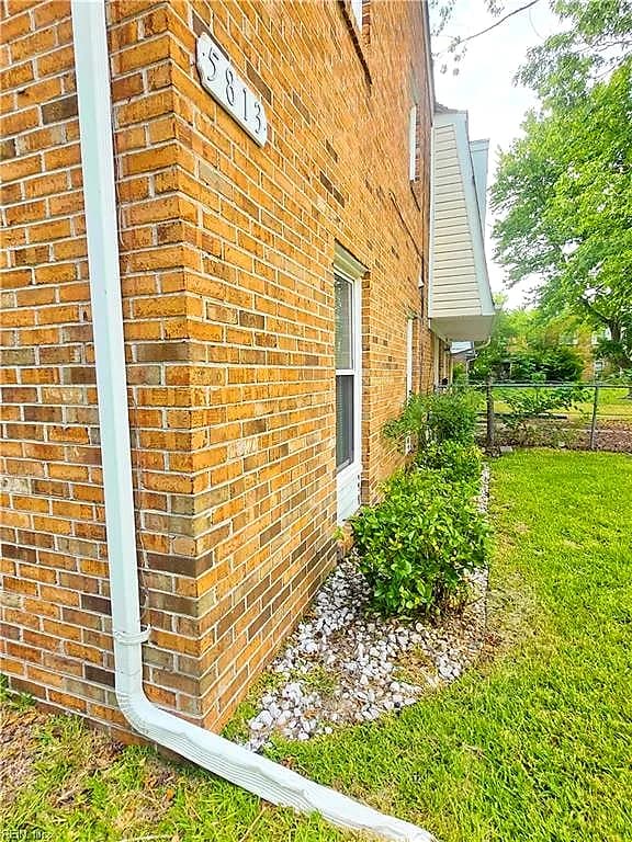 5813 W Hastings CT, VIRGINIA BEACH VA 23462 - Main photo