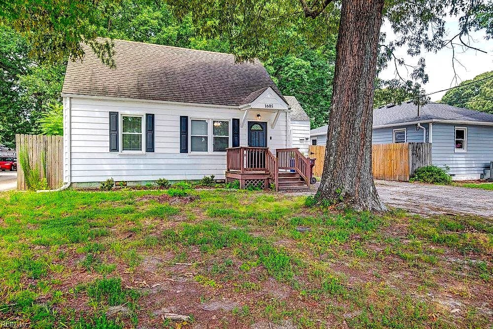 1605 Laurel AVE, CHESAPEAKE VA 23325