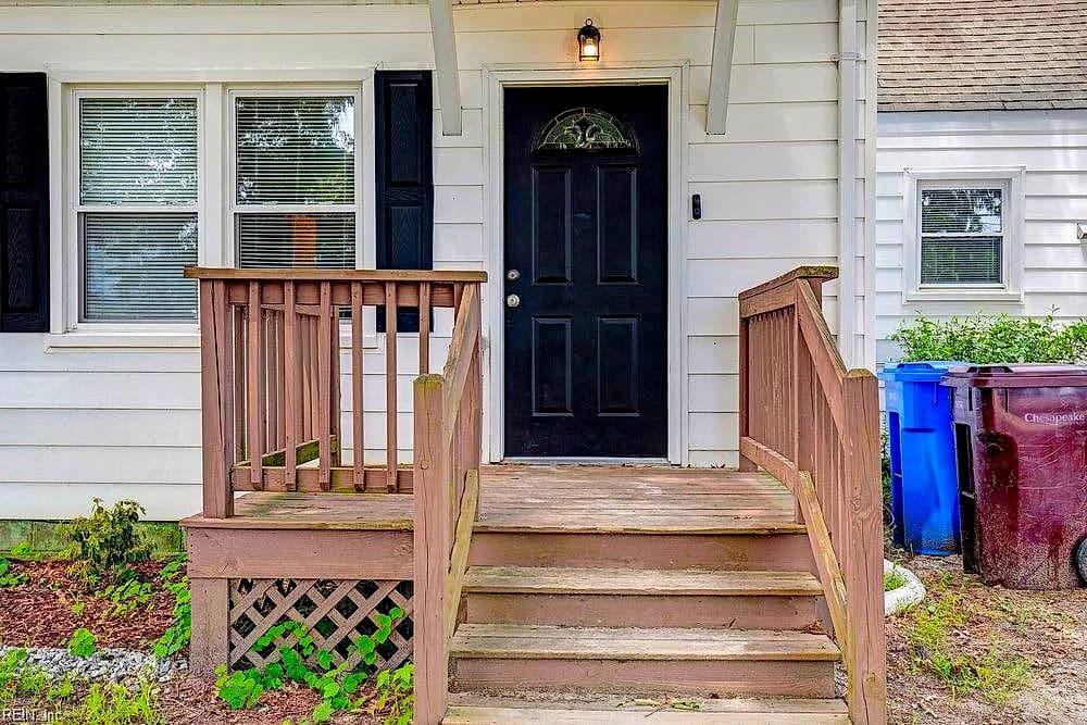 1605 Laurel AVE, CHESAPEAKE VA 23325 - Photo 4