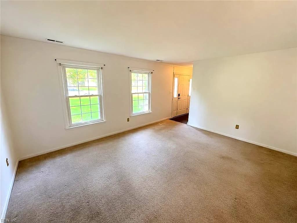 72 Apollo DR, HAMPTON VA 23669 - Photo 4