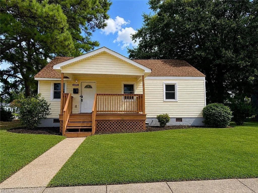 6608 Glenoak DR, NORFOLK VA 23513