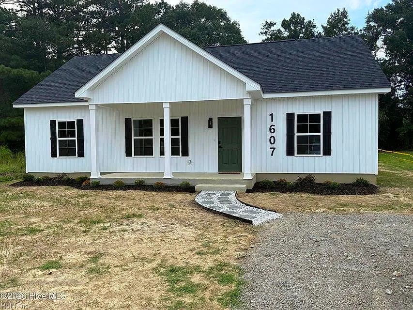 1607 N Dr Martin Luther King Jr DR, Ahoskie — 3 bed Residential, 1,035 sqft