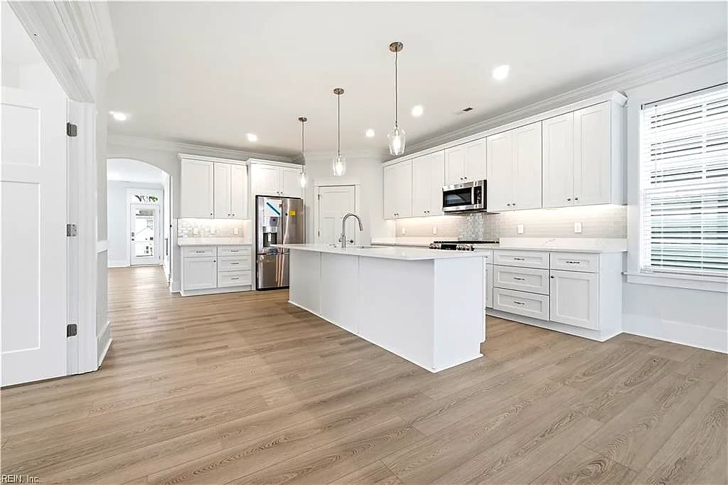 966 W Ocean View AVE, NORFOLK VA 23503 - Photo 5