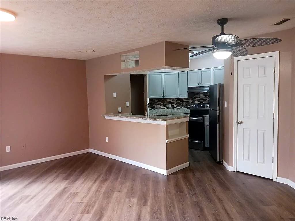 89 Cape Dorey DR, HAMPTON VA 23666 - Photo 5