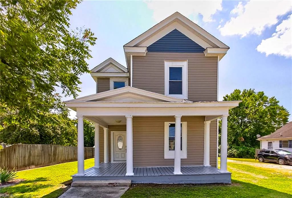 311 W 1st AVE, Franklin — 4 bed Residential, 1,880 sqft
