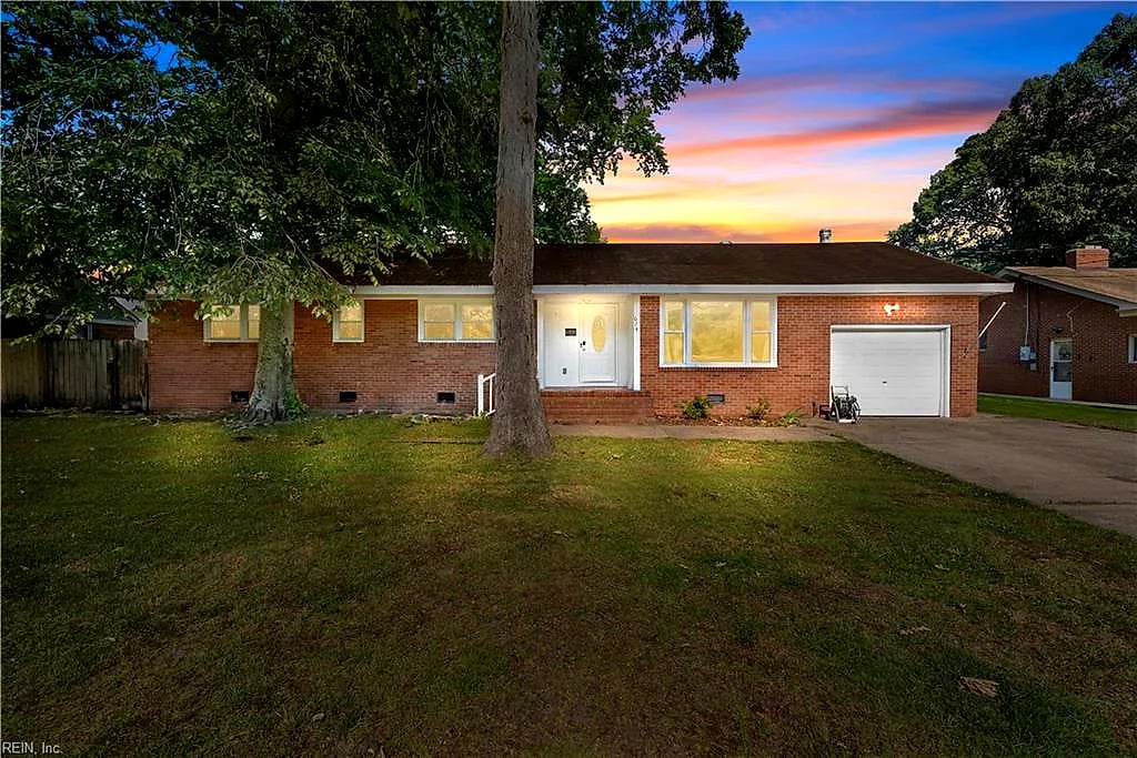 624 Rock DR, CHESAPEAKE VA 23323
