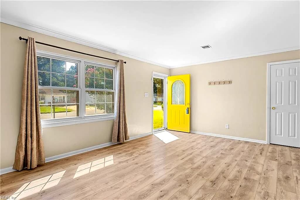 3604 Starlighter DR, VIRGINIA BEACH VA 23452 - Photo 4