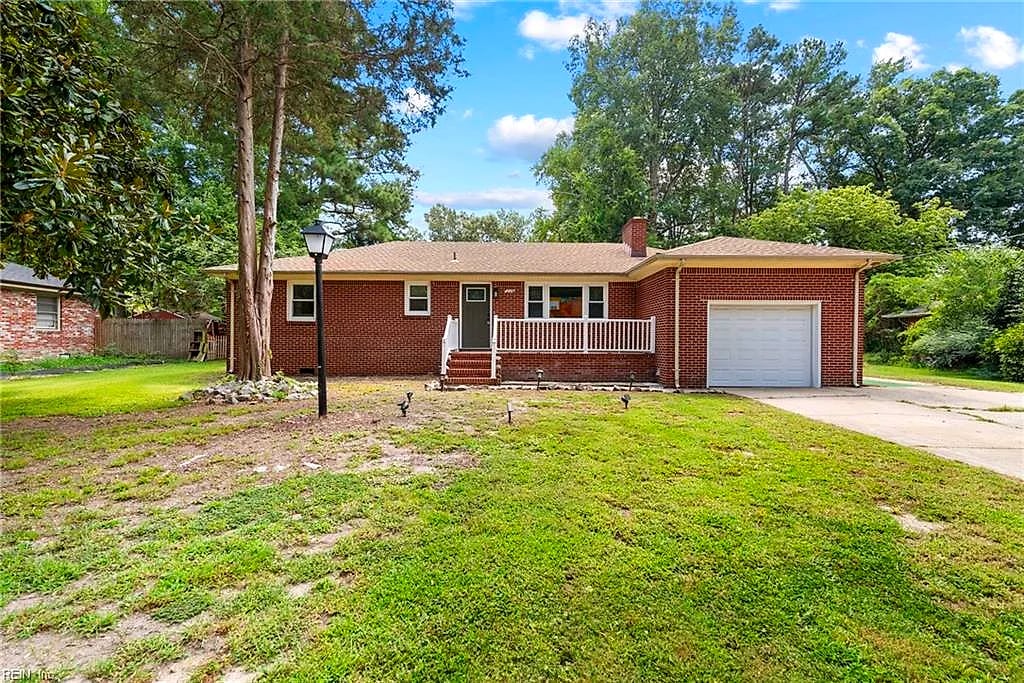 229 Cedar RD, CHESAPEAKE VA 23322