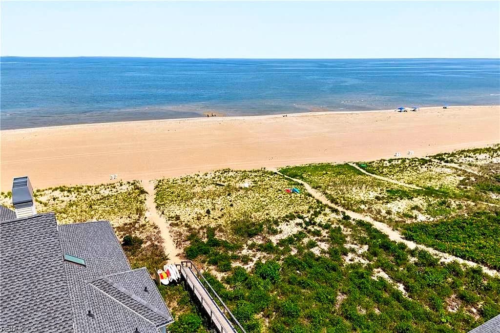 3232 Silver Sands CIR #300, VIRGINIA BEACH VA 23451 - Photo 3