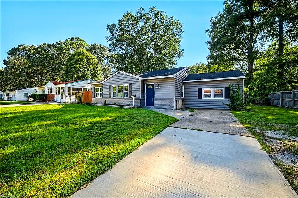 305 Hospital DR, VIRGINIA BEACH VA 23452 - Photo 4