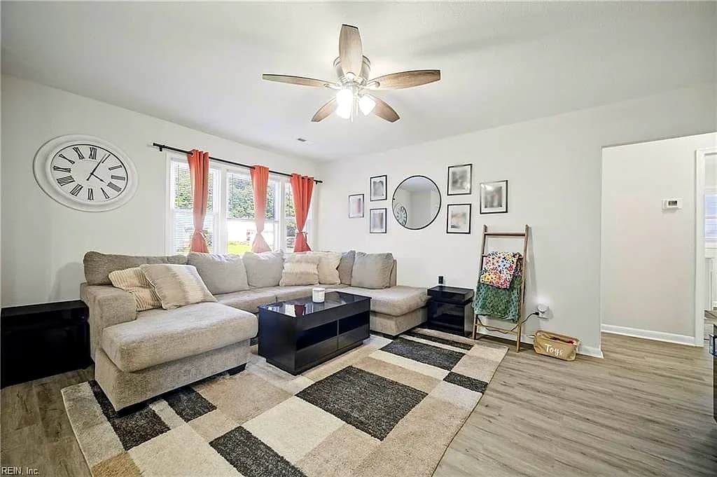305 Hospital DR, VIRGINIA BEACH VA 23452 - Photo 5