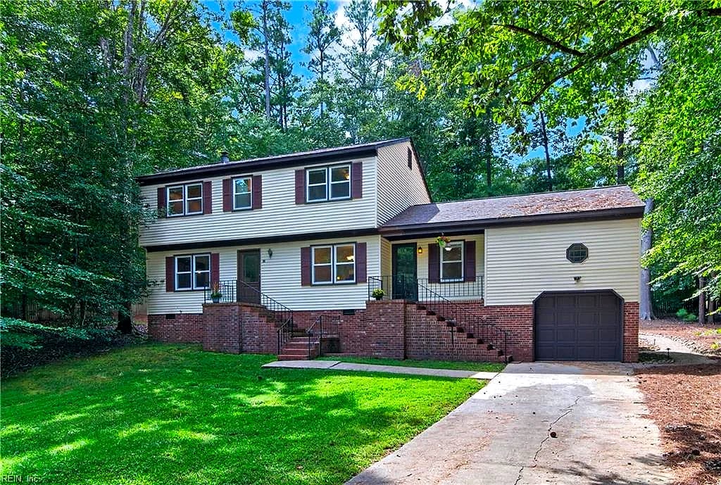 102 Castle LN, WILLIAMSBURG VA 23185
