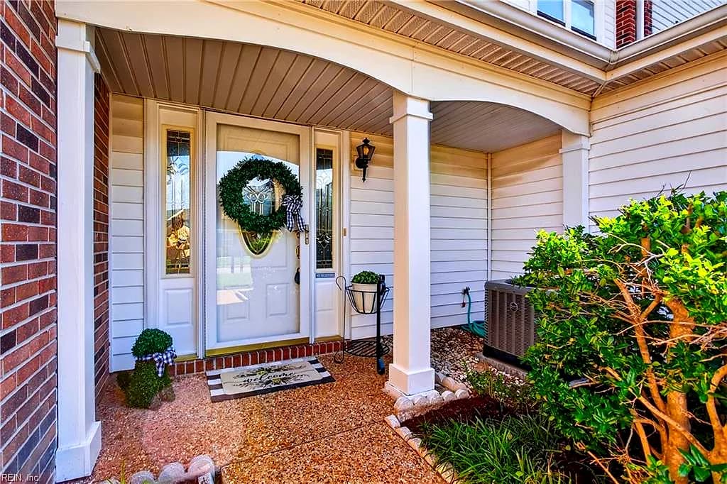 4502 Sir Johns LN, VIRGINIA BEACH VA 23455 - Photo 3
