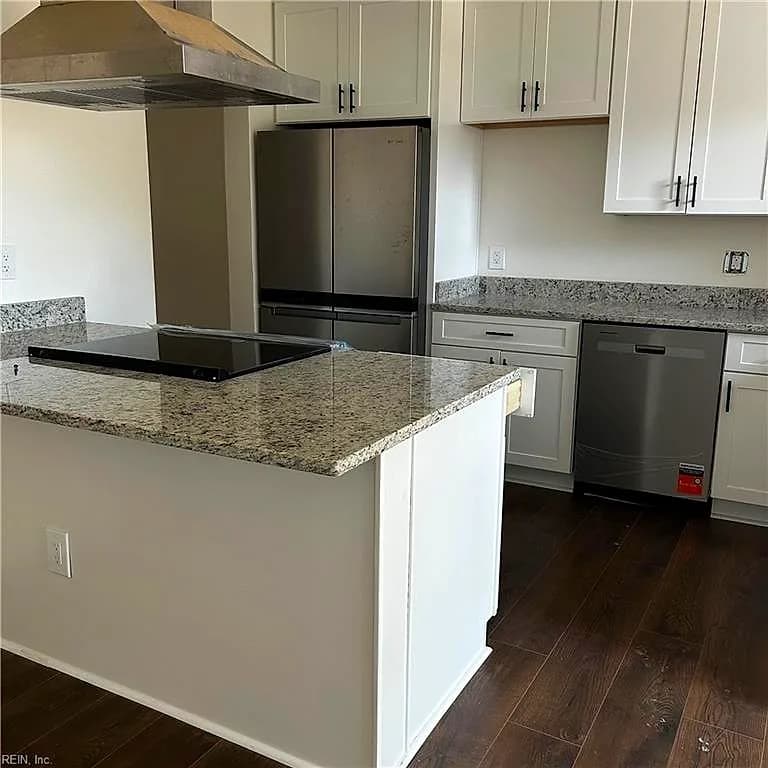 5563 Keydet DR, VIRGINIA BEACH VA 23462 - Photo 4