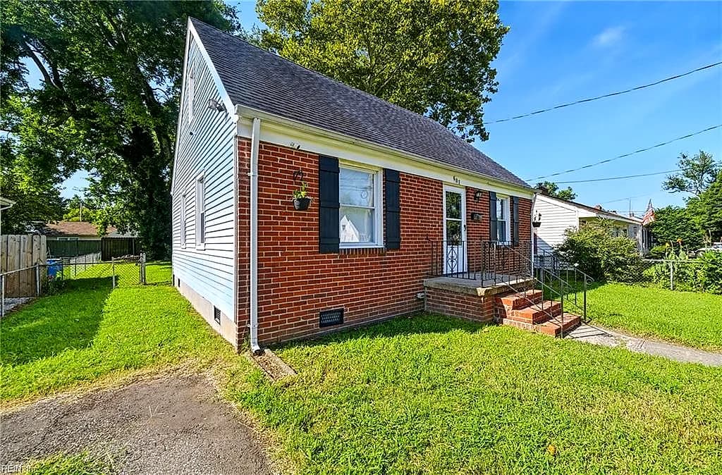 607 Lee ST, HAMPTON VA 23669 - Photo 3