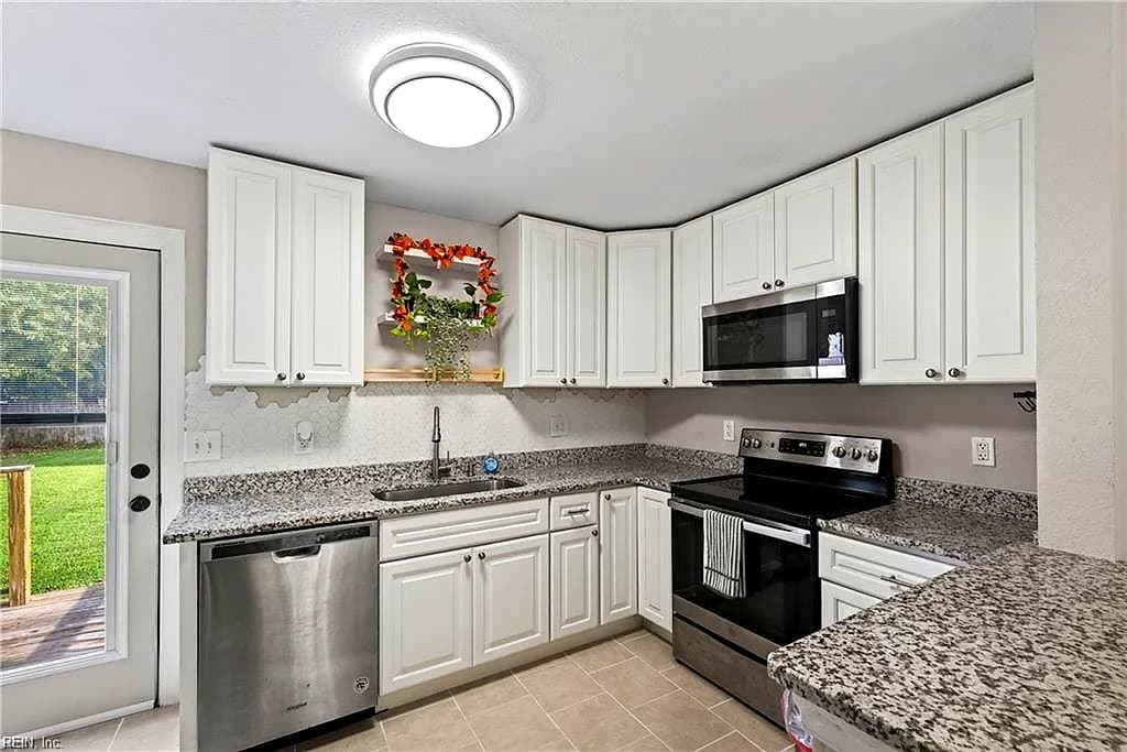 4642 Kennebeck AVE, NORFOLK VA 23513 - Photo 3