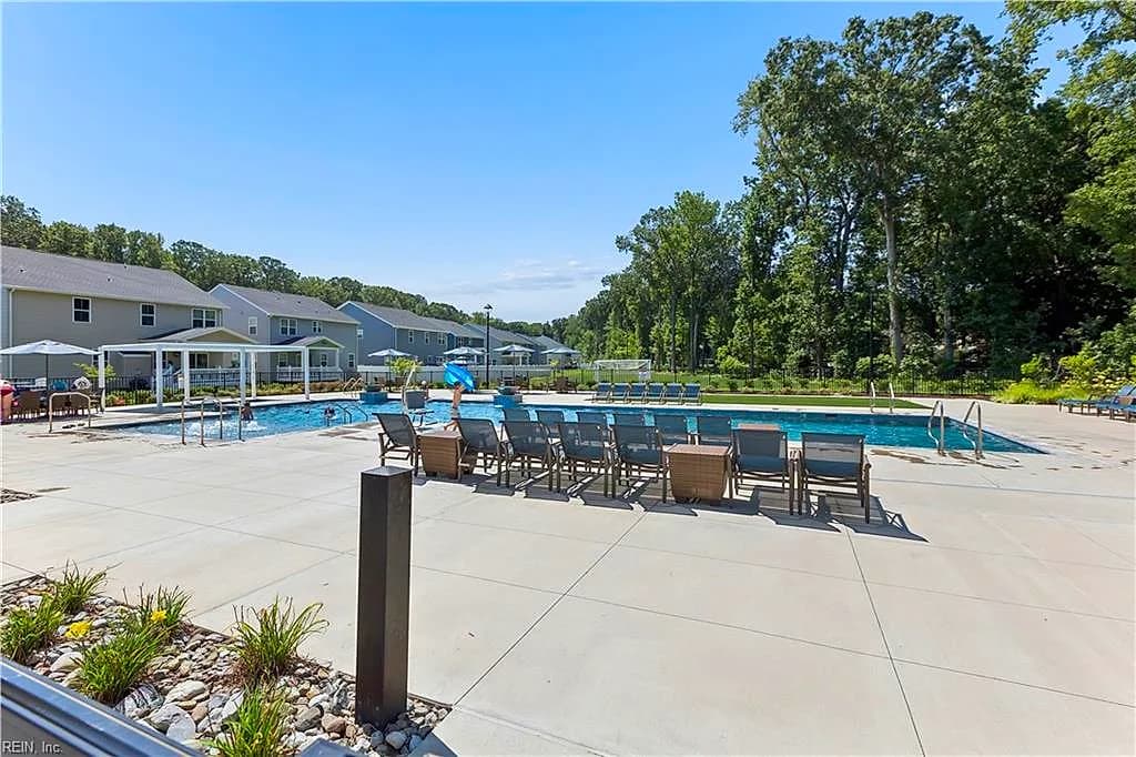 113 Big Woods DR, POQUOSON VA 23662 - Photo 5