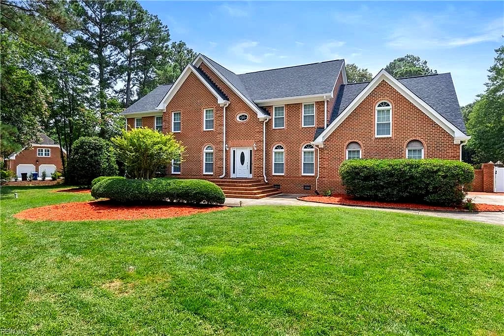 641 Ravenwoods DR, CHESAPEAKE VA 23322