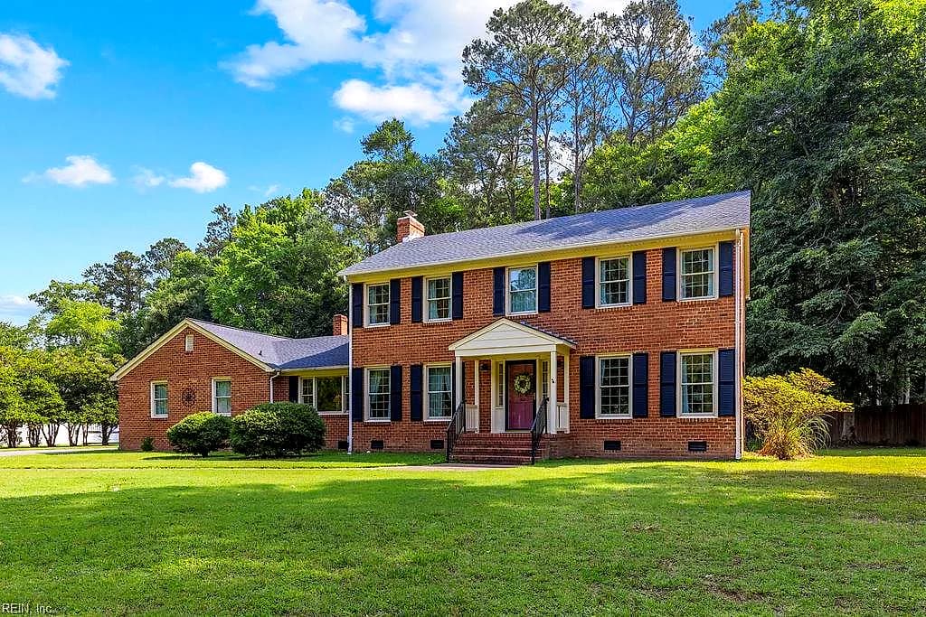 124 Beechwood DR, FRANKLIN VA 23851 - Photo 3