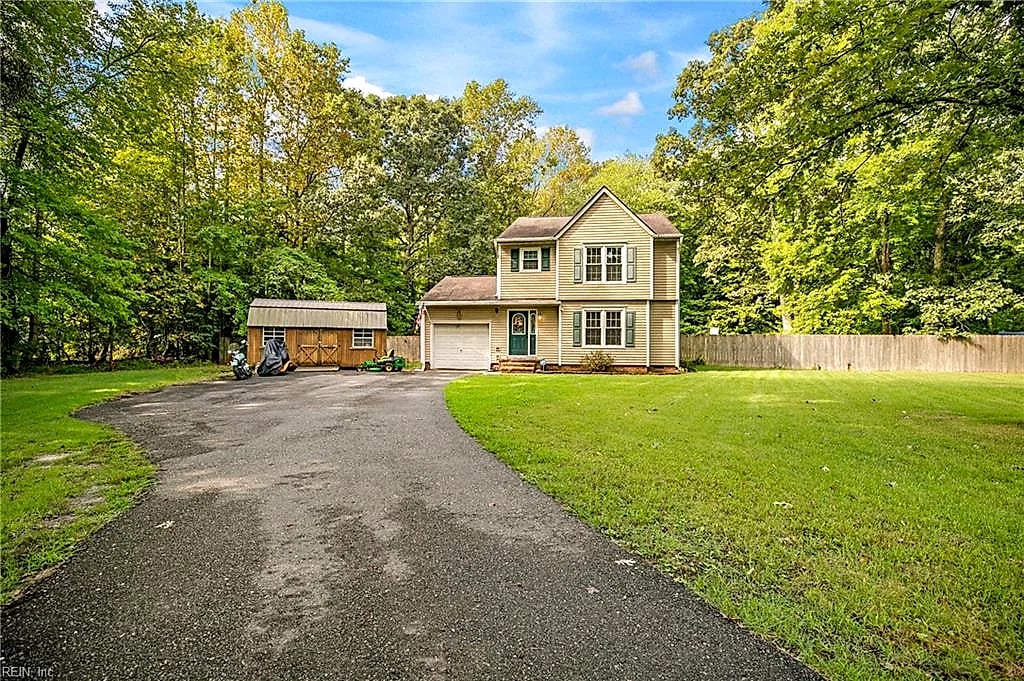 8174 Lord Fairfax CIR, GLOUCESTER VA 23061