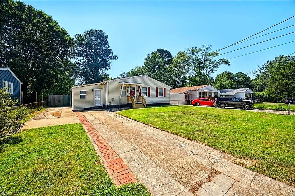 1006 80th ST, NEWPORT NEWS VA 23605 - Photo 3