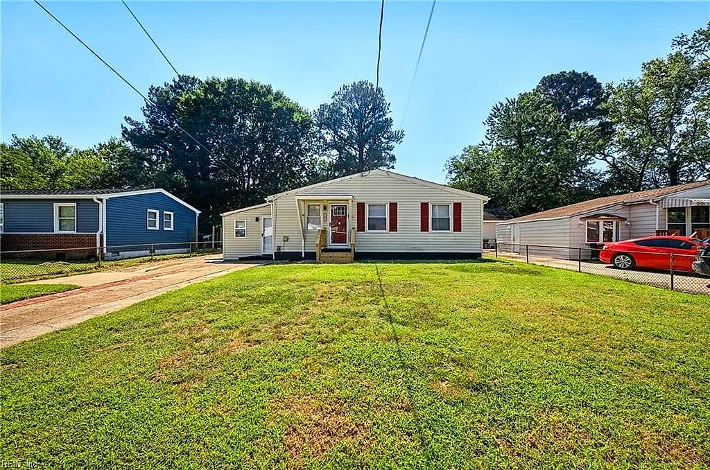 1006 80th ST, NEWPORT NEWS VA 23605 - Photo 4