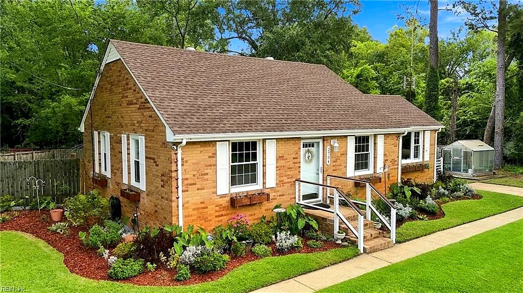 2704 Misty Point RD, CHESAPEAKE VA 23323
