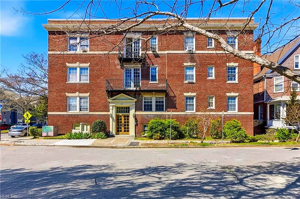 600 W Olney RD #303, NORFOLK VA 23507 - Photo 2