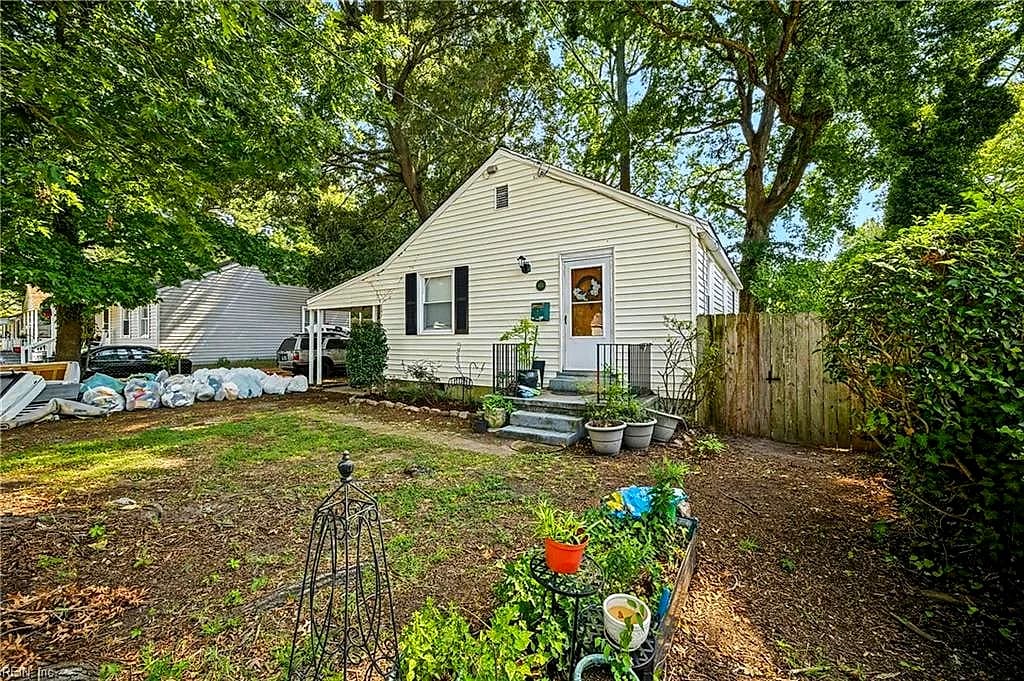 425 Lenox AVE, NORFOLK VA 23503 - Photo 5