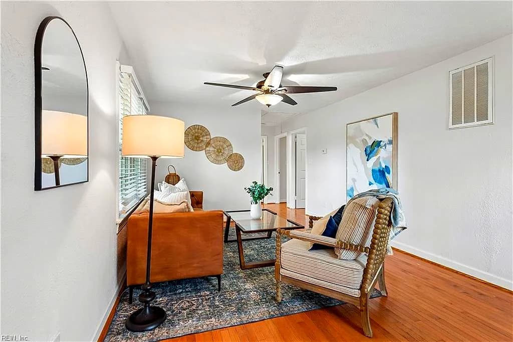 22 Gumwood DR, HAMPTON VA 23666 - Photo 5