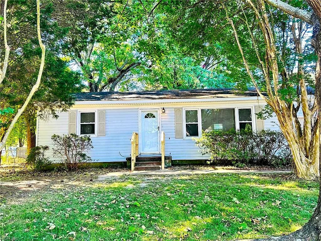 5933 Brinda AVE, NORFOLK VA 23502 - Main photo