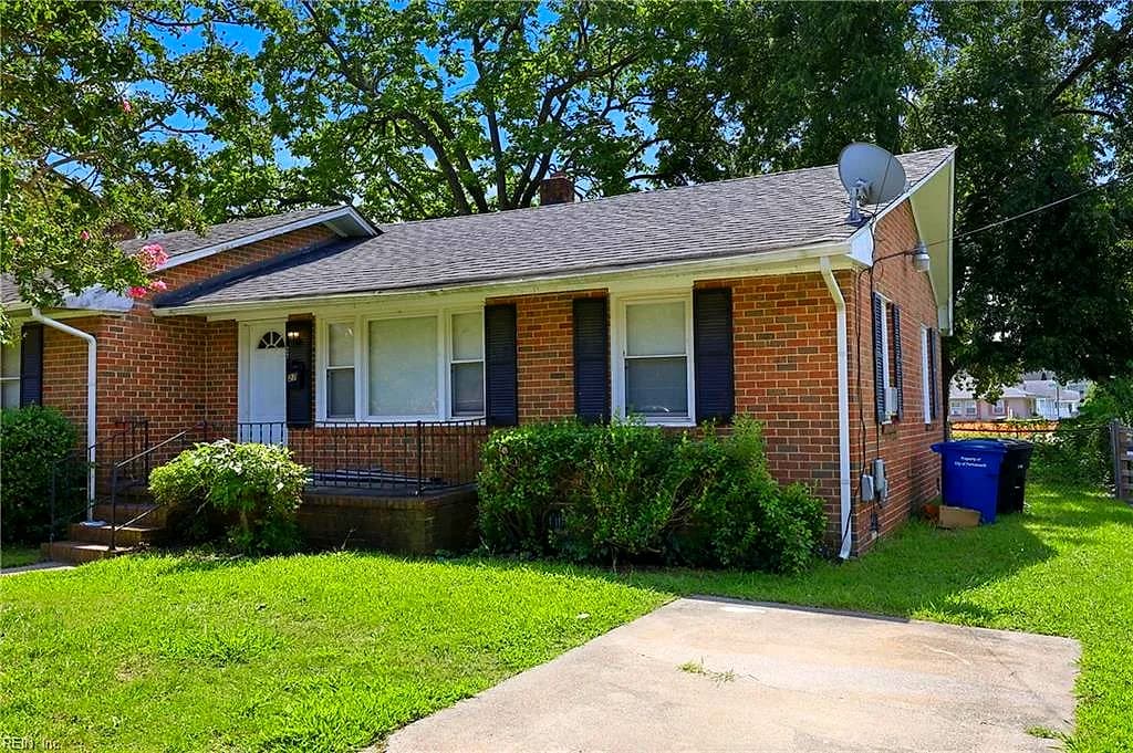27 Carver CIR, PORTSMOUTH VA 23701 - Photo 3