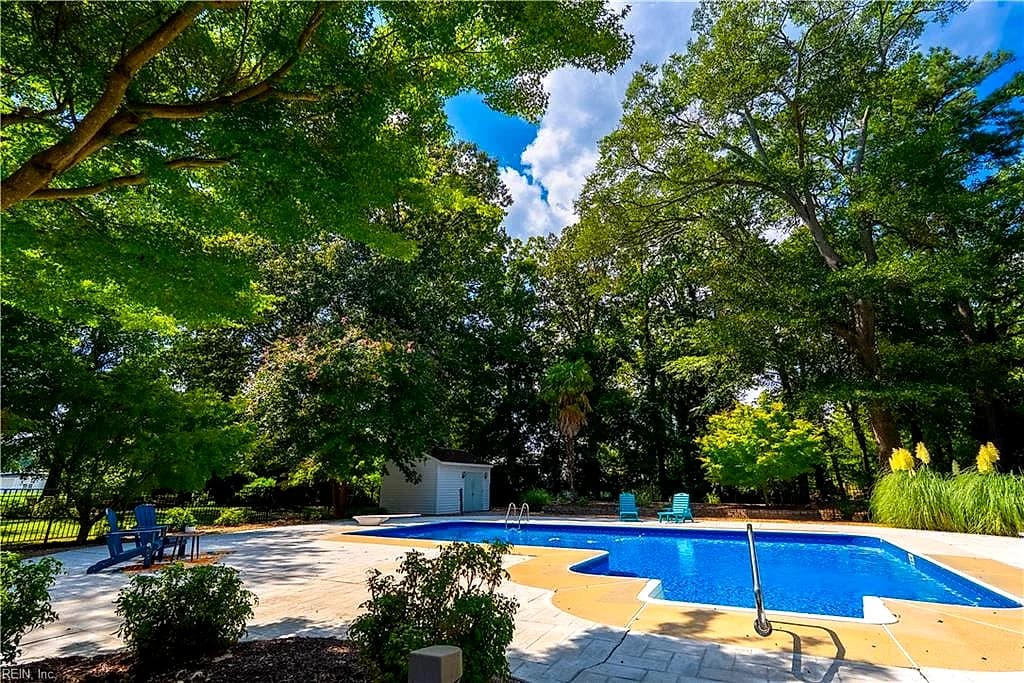 16 Wainwright DR, POQUOSON VA 23662 - Photo 3