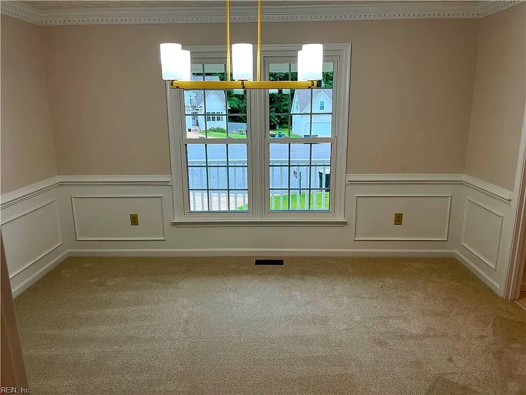 117 Larkin RN, YORKTOWN VA 23692 - Photo 4