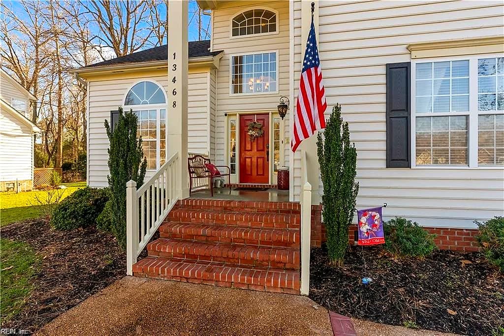 13468 Whippingham PW, CARROLLTON VA 23314 - Photo 3