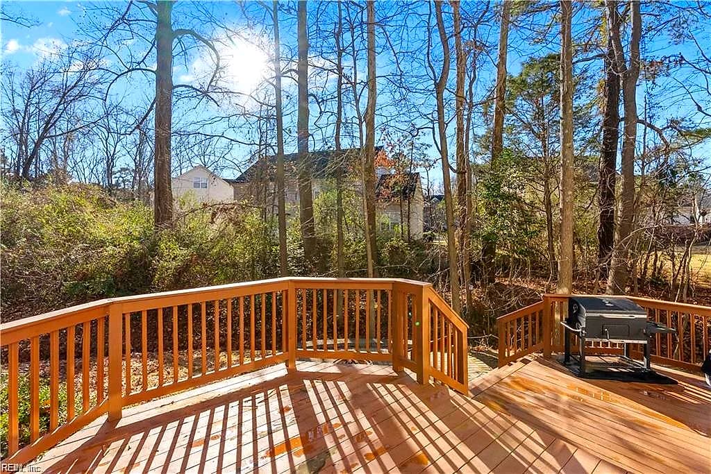 13468 Whippingham PW, CARROLLTON VA 23314 - Photo 4
