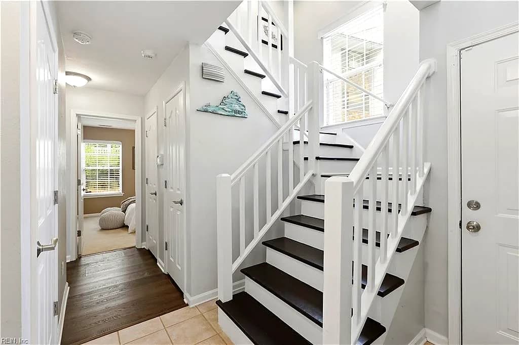 3208 Lynnhaven DR, VIRGINIA BEACH VA 23451 - Photo 5