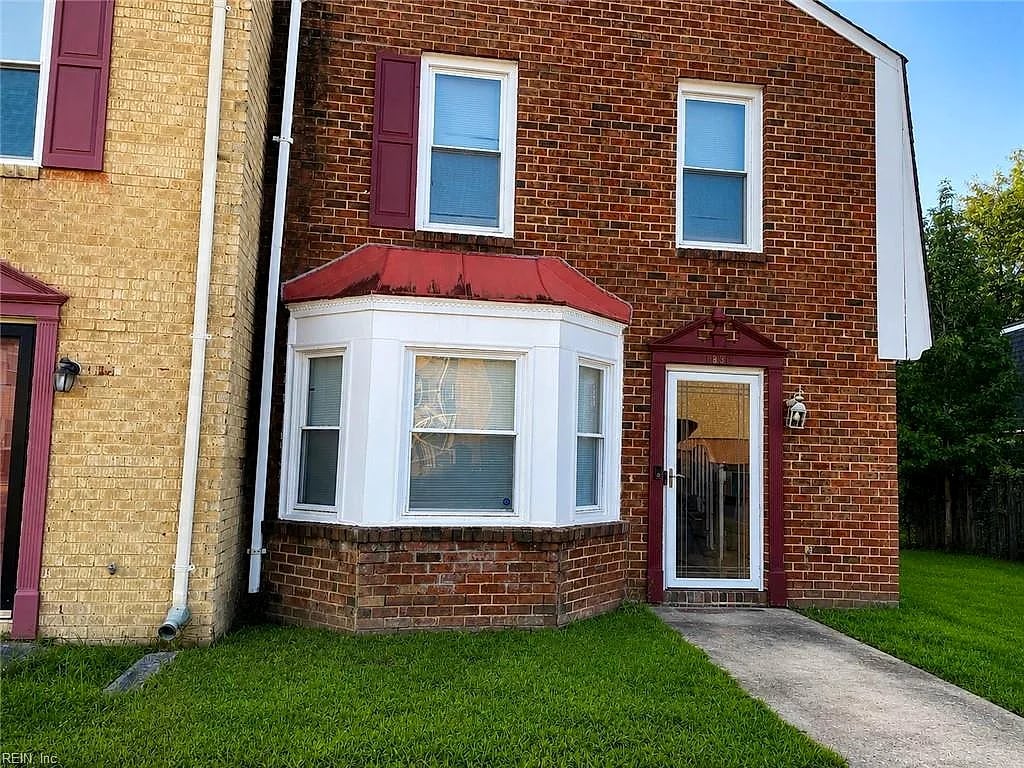 1830 Candlelight DR, CHESAPEAKE VA 23325