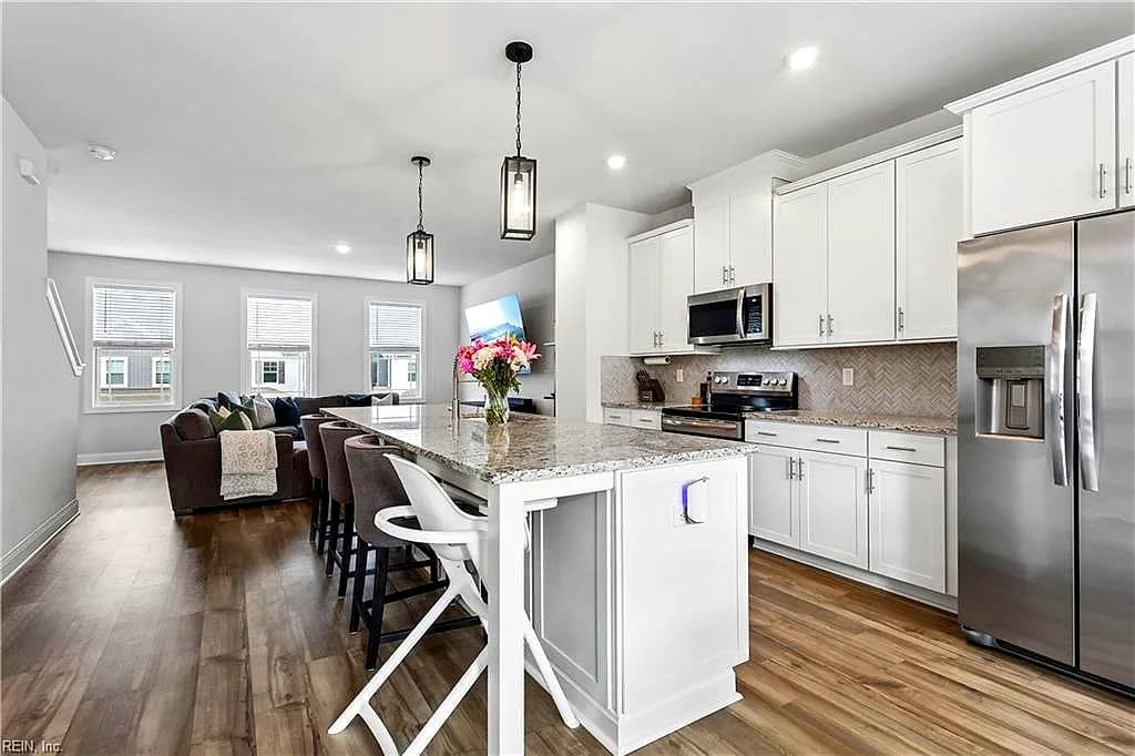 1510 Stanford LN, NEWPORT NEWS VA 23608 - Main photo